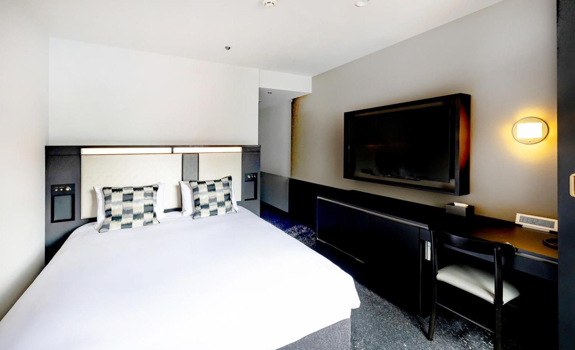 Cross Hotel Osaka Exterior photo